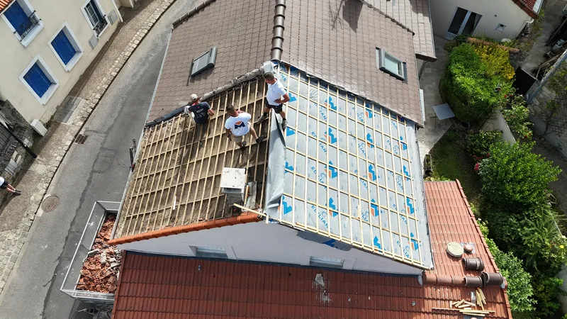 Remplacement de toiture d'une maison ancienne à Guyancourt